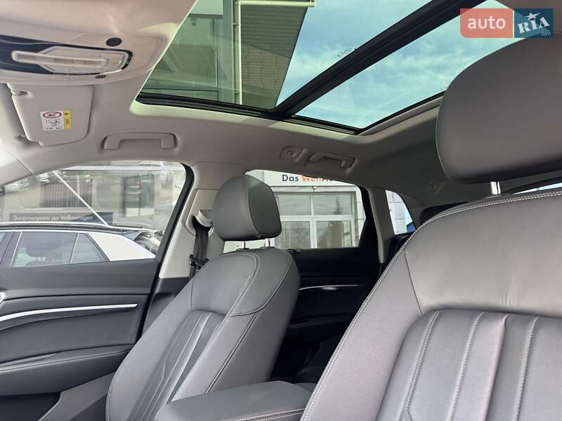 Внедорожник / Кроссовер Audi e-tron 2021 в Черновцах