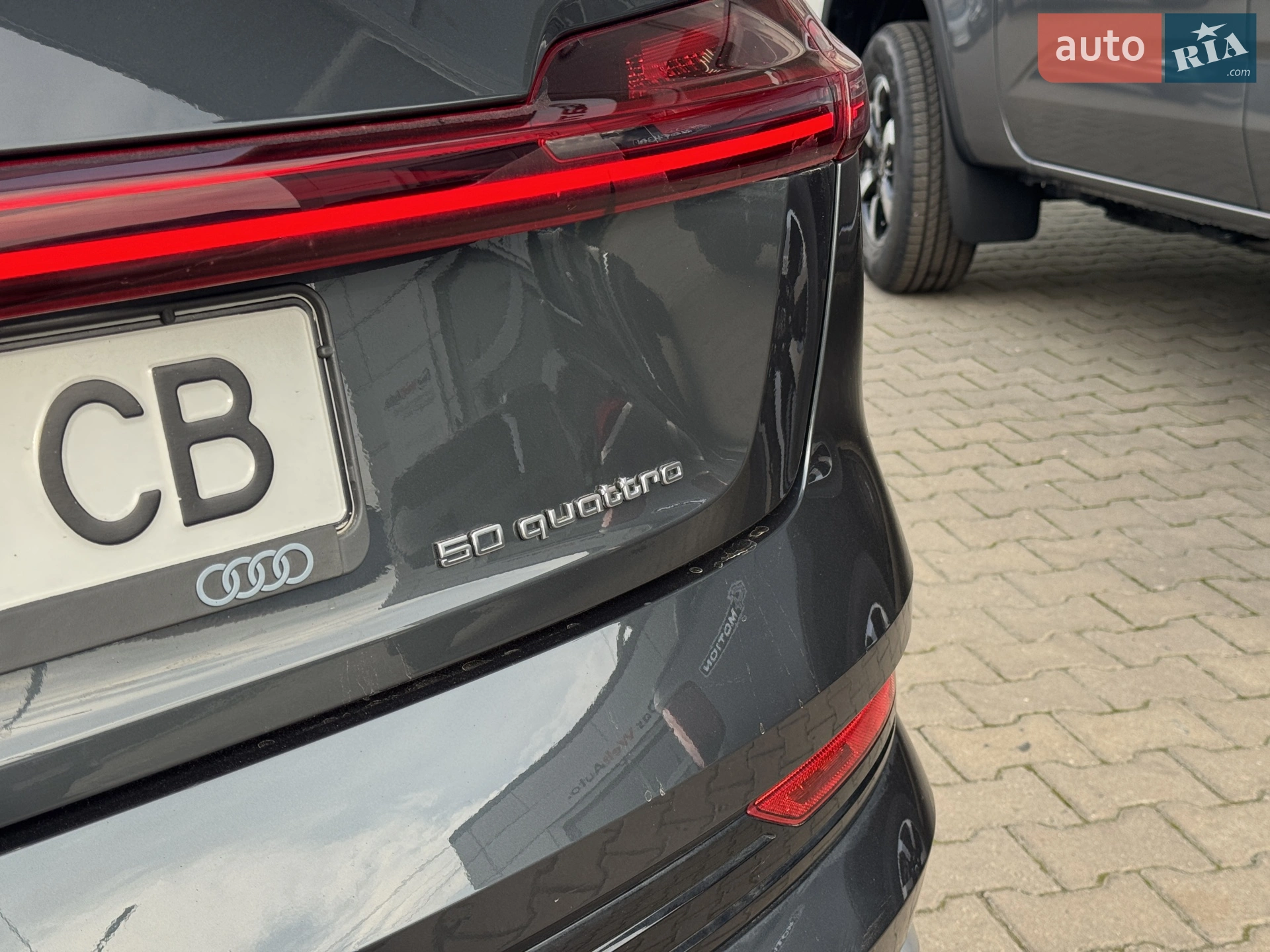 2020 Audi e-tron - мініатюра 11