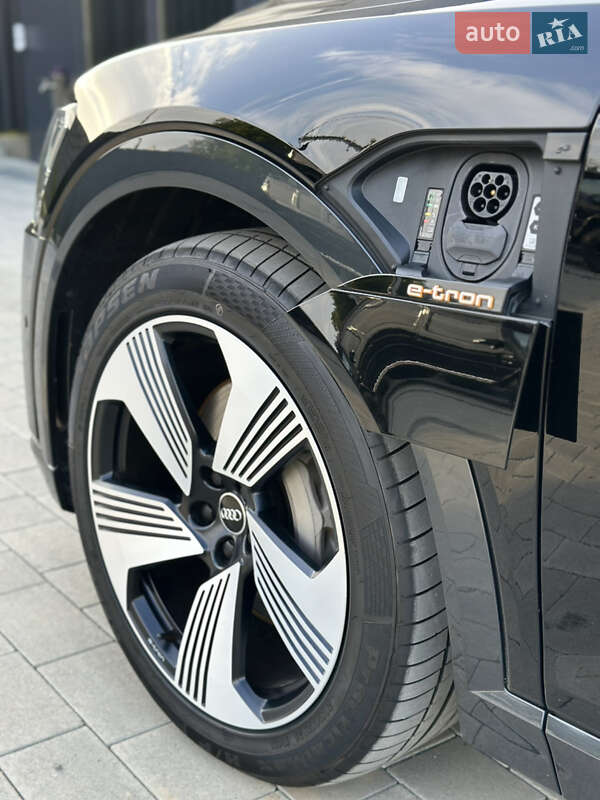 Внедорожник / Кроссовер Audi e-tron 2021 в Ужгороде