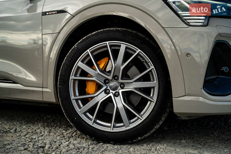 Внедорожник / Кроссовер Audi e-tron 2020 в Черновцах фото 14 Внедорожник / Кроссовер Audi e-tron 2020 в Черновцах