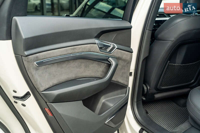 Внедорожник / Кроссовер Audi e-tron 2020 в Черновцах фото 54 Внедорожник / Кроссовер Audi e-tron 2020 в Черновцах