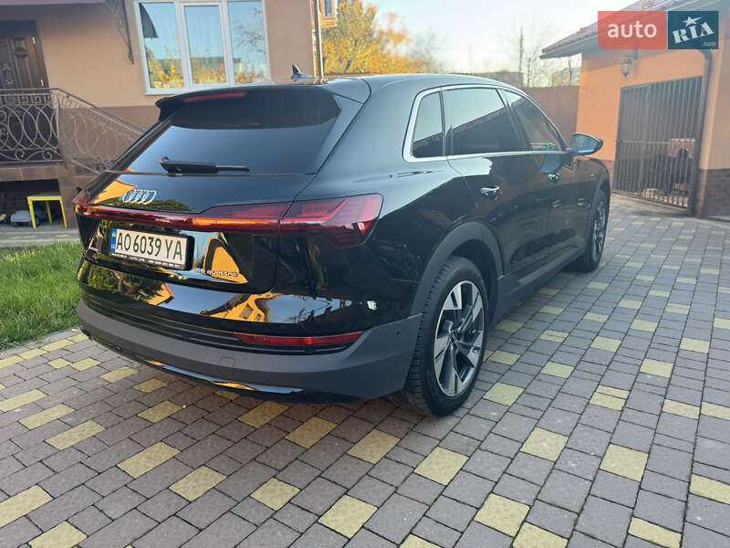 Позашляховик / Кросовер Audi e-tron 2022 в Мукачевому фото 4 Позашляховик / Кросовер Audi e-tron 2022 в Мукачевому