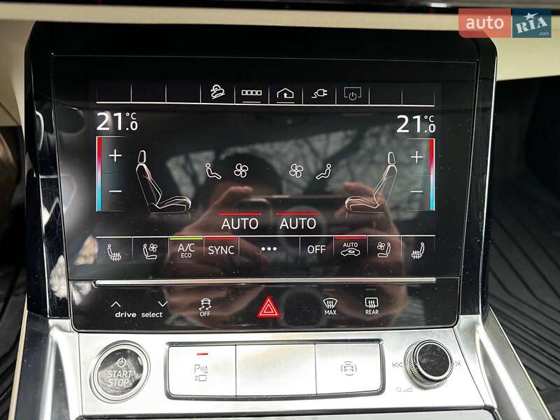 Позашляховик / Кросовер Audi e-tron 2020 в Києві