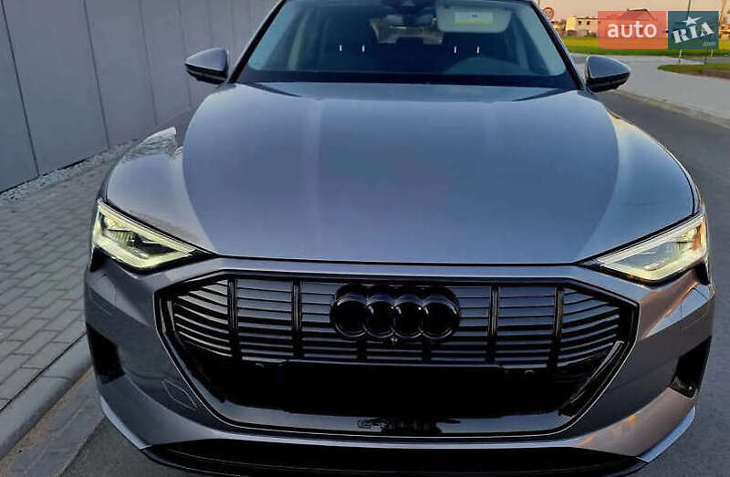 Позашляховик / Кросовер Audi e-tron 2021 в Одесі