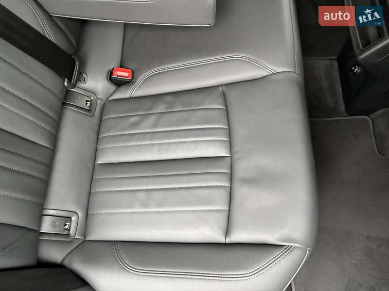 Позашляховик / Кросовер Audi e-tron 2022 в Києві