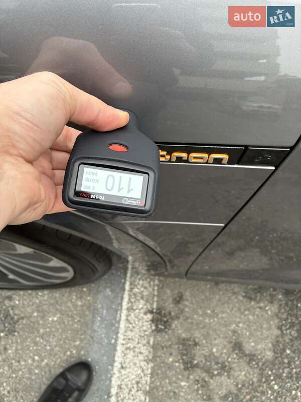 Позашляховик / Кросовер Audi e-tron 2022 в Києві