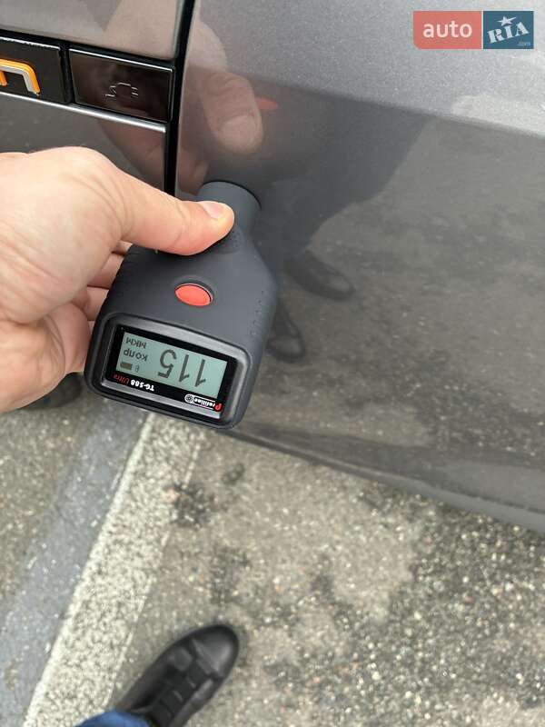 Позашляховик / Кросовер Audi e-tron 2022 в Києві