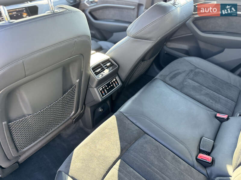 Внедорожник / Кроссовер Audi e-tron 2020 в Мукачево