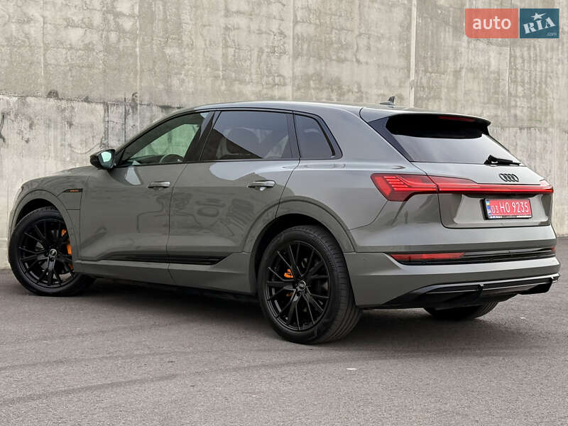 Позашляховик / Кросовер Audi e-tron 2022 в Львові
