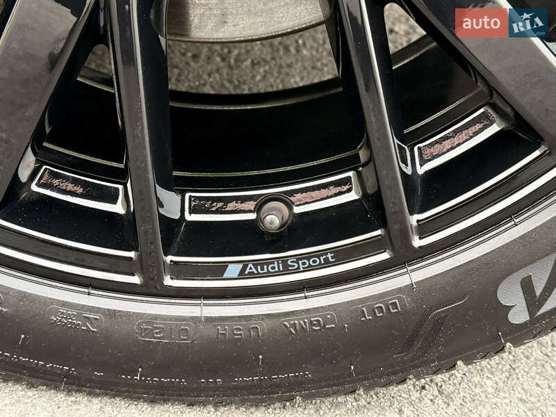 Позашляховик / Кросовер Audi e-tron 2022 в Львові