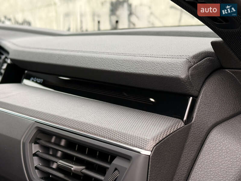 Позашляховик / Кросовер Audi e-tron 2022 в Львові