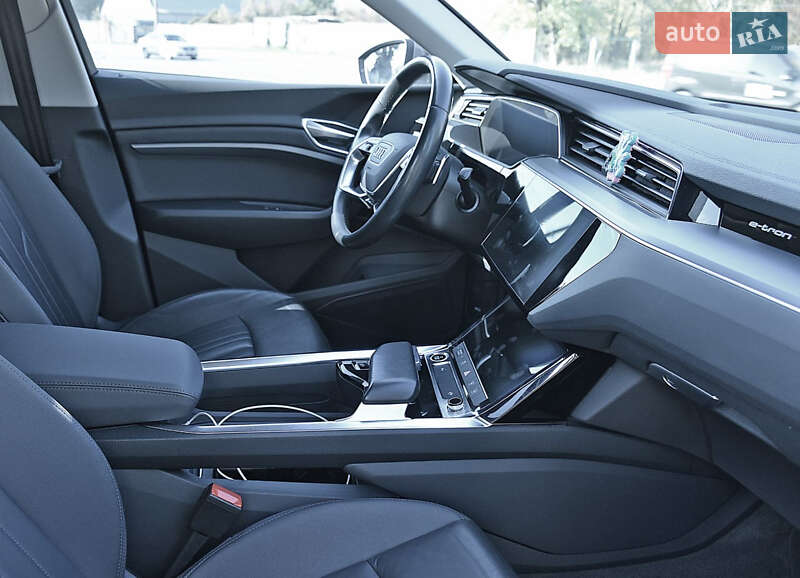 Внедорожник / Кроссовер Audi e-tron 2021 в Черновцах фото 10 Внедорожник / Кроссовер Audi e-tron 2021 в Черновцах