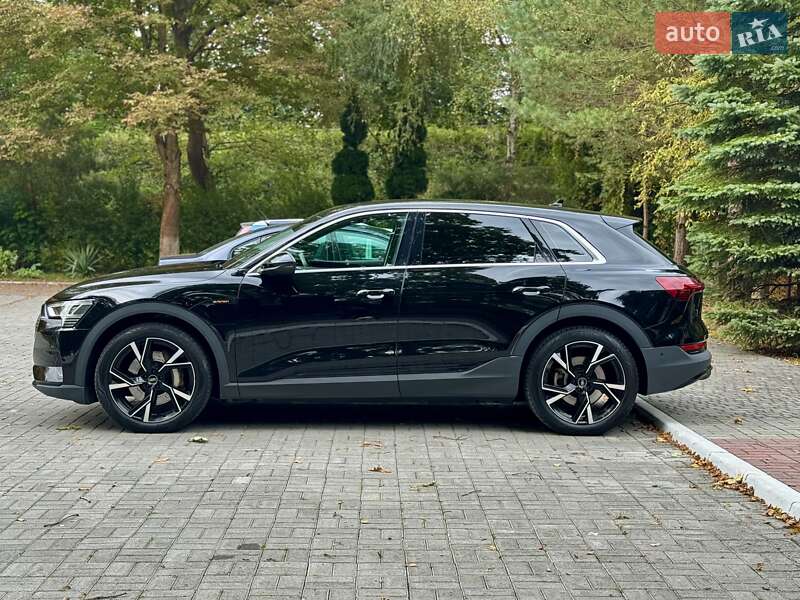 Позашляховик / Кросовер Audi e-tron 2020 в Дрогобичі