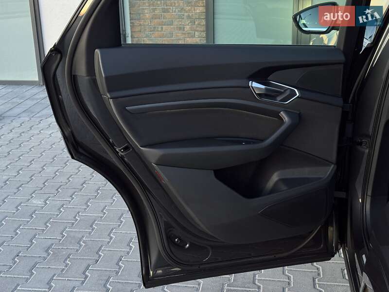 Внедорожник / Кроссовер Audi e-tron 2020 в Тернополе фото 62 Внедорожник / Кроссовер Audi e-tron 2020 в Тернополе