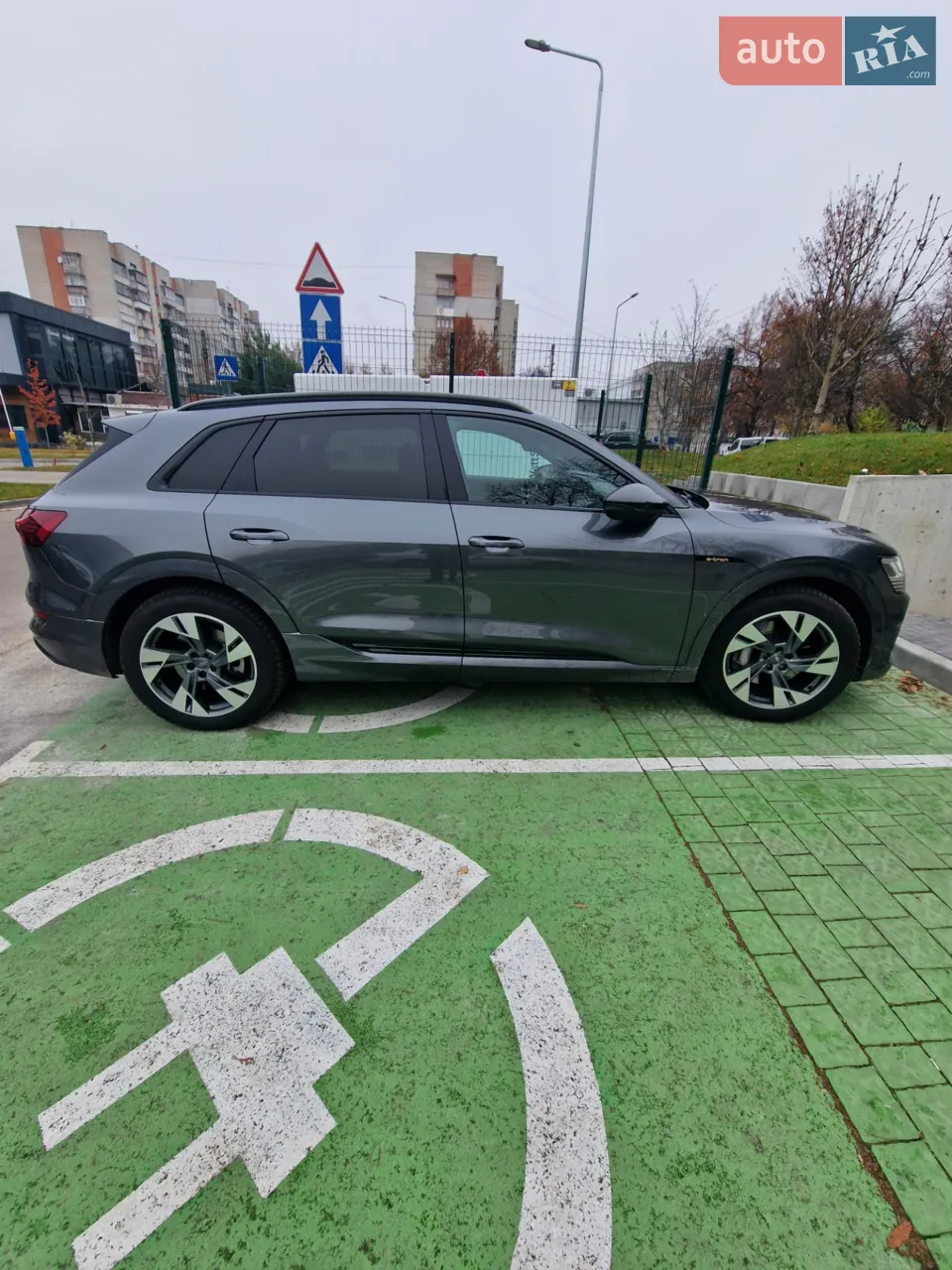 2021 Audi e-tron - мініатюра 38