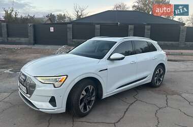 Позашляховик / Кросовер Audi e-tron 2020 в Житомирі