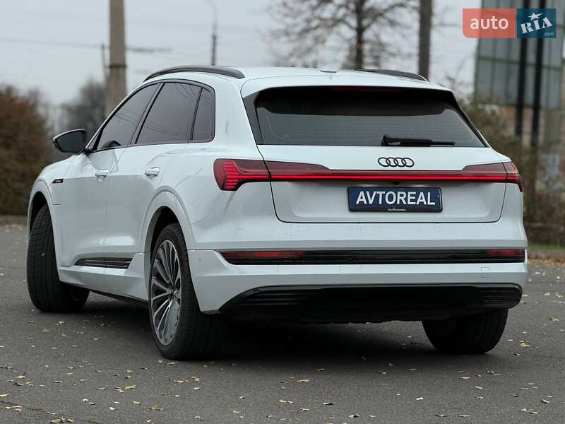 Позашляховик / Кросовер Audi e-tron 2019 в Кривому Розі фото 23 Позашляховик / Кросовер Audi e-tron 2019 в Кривому Розі