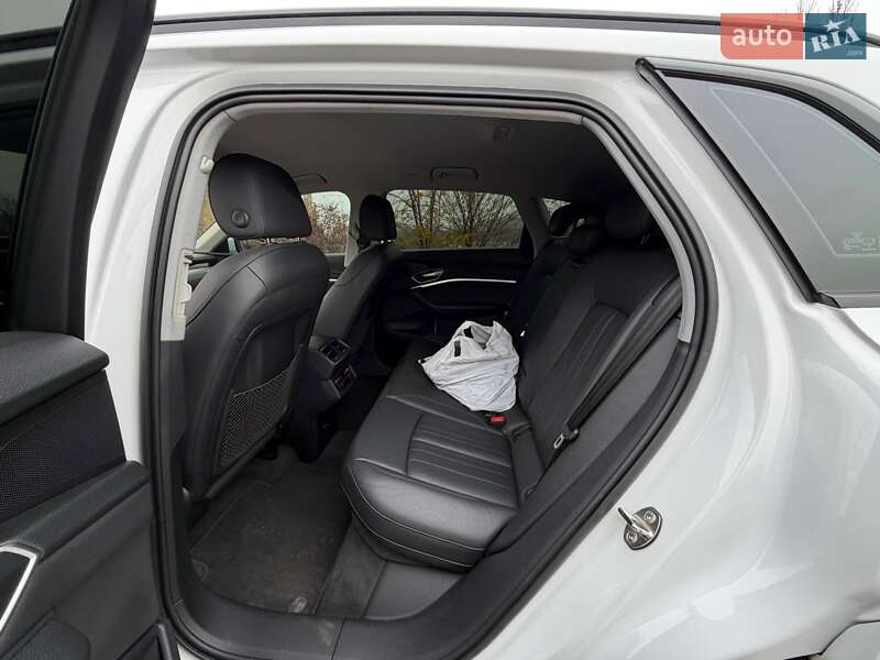 Позашляховик / Кросовер Audi e-tron 2019 в Кривому Розі фото 39 Позашляховик / Кросовер Audi e-tron 2019 в Кривому Розі