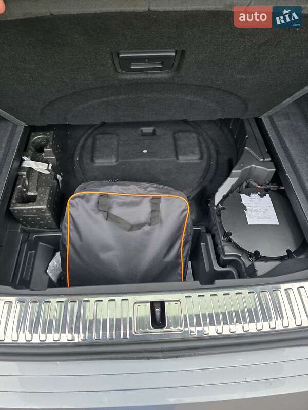 Внедорожник / Кроссовер Audi e-tron 2020 в Тернополе фото 18 Внедорожник / Кроссовер Audi e-tron 2020 в Тернополе