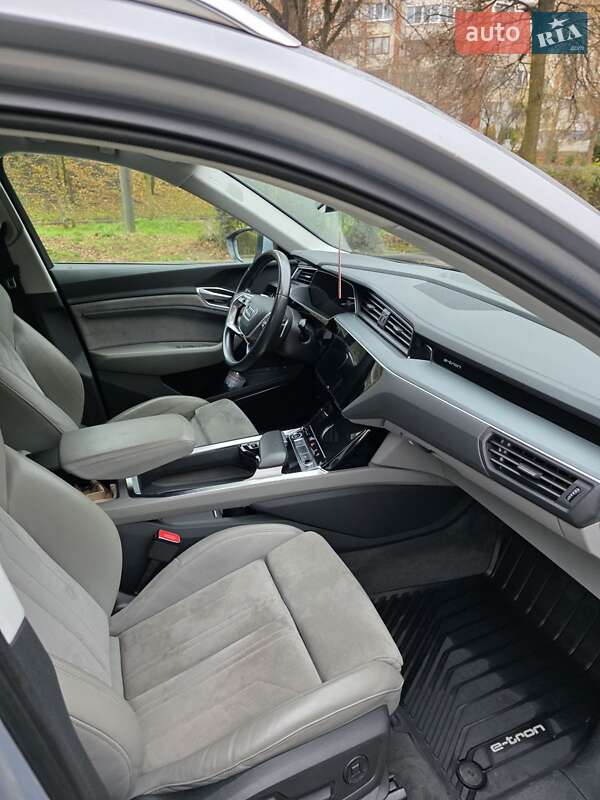 Внедорожник / Кроссовер Audi e-tron 2020 в Тернополе фото 43 Внедорожник / Кроссовер Audi e-tron 2020 в Тернополе