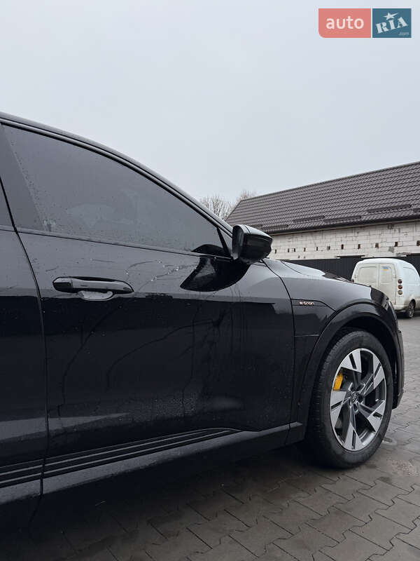 Внедорожник / Кроссовер Audi e-tron 2020 в Виннице