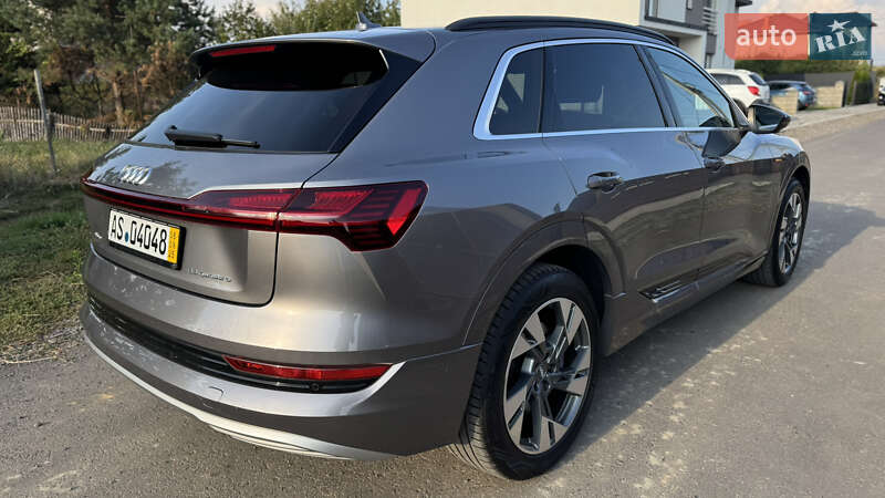 Позашляховик / Кросовер Audi e-tron 2019 в Ужгороді