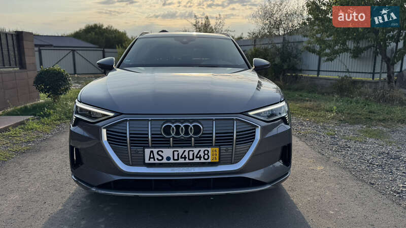 Позашляховик / Кросовер Audi e-tron 2019 в Ужгороді