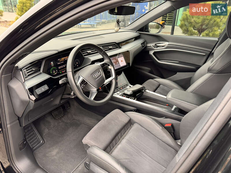 Внедорожник / Кроссовер Audi e-tron 2023 в Хмельницком фото 40 Внедорожник / Кроссовер Audi e-tron 2023 в Хмельницком