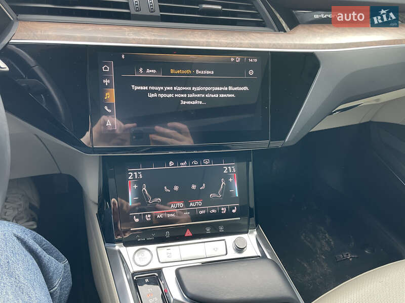 Внедорожник / Кроссовер Audi e-tron 2019 в Львове фото 12 Внедорожник / Кроссовер Audi e-tron 2019 в Львове