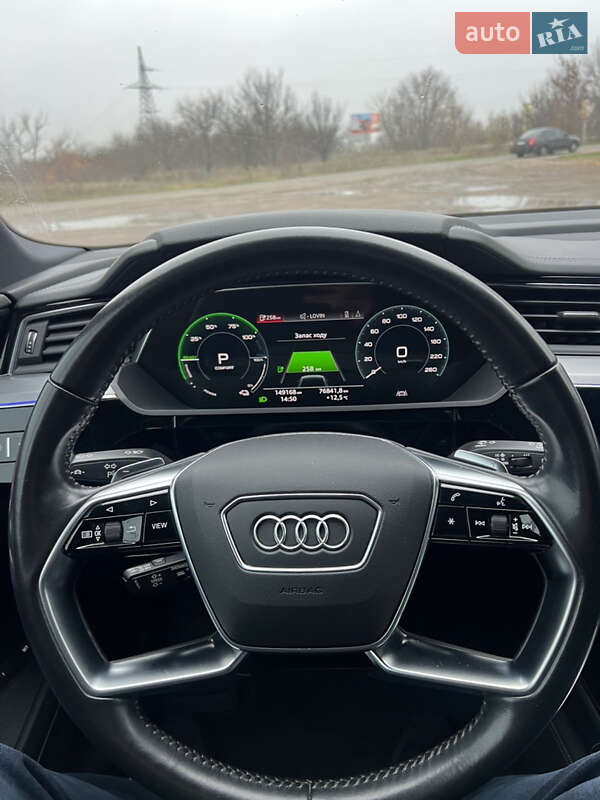 Позашляховик / Кросовер Audi e-tron 2019 в Дніпрі фото 7 Позашляховик / Кросовер Audi e-tron 2019 в Дніпрі