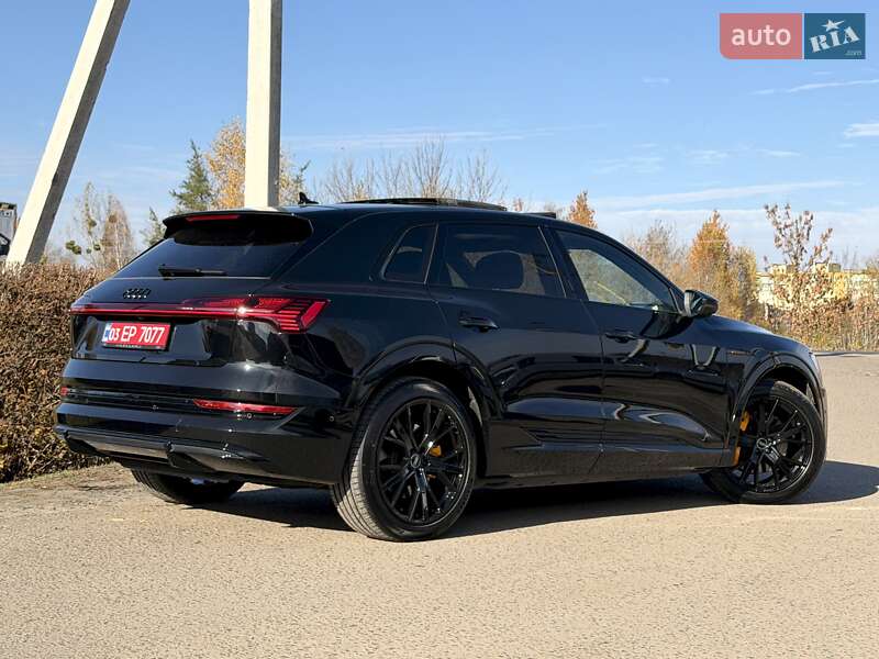 Позашляховик / Кросовер Audi e-tron 2022 в Ковелі