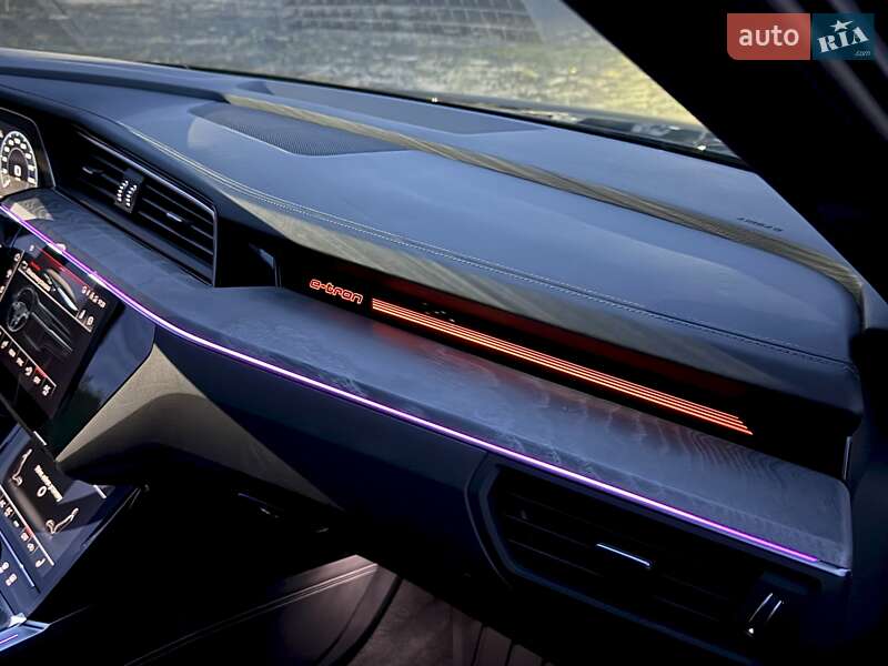 Позашляховик / Кросовер Audi e-tron 2022 в Ковелі