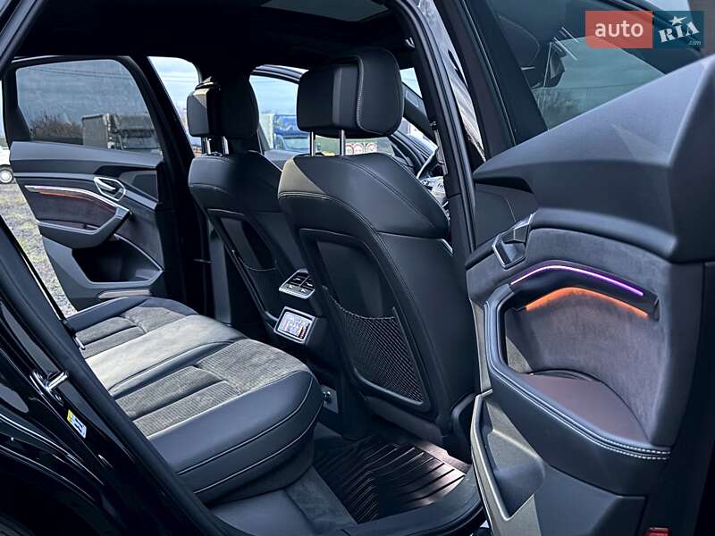 Позашляховик / Кросовер Audi e-tron 2022 в Ковелі