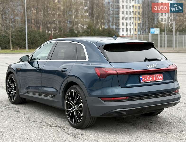 Позашляховик / Кросовер Audi e-tron 2021 в Києві фото 8 Позашляховик / Кросовер Audi e-tron 2021 в Києві
