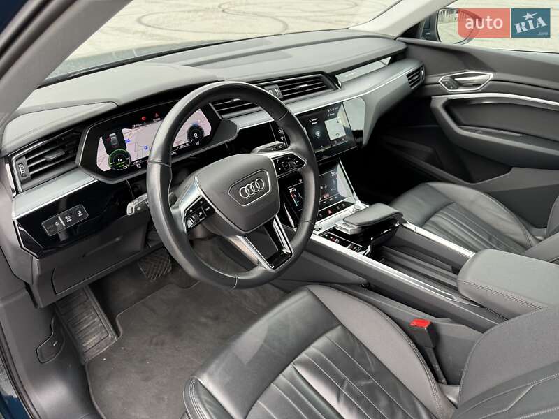 Позашляховик / Кросовер Audi e-tron 2021 в Києві фото 24 Позашляховик / Кросовер Audi e-tron 2021 в Києві