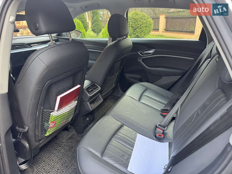 Позашляховик / Кросовер Audi e-tron 2019 в Львові