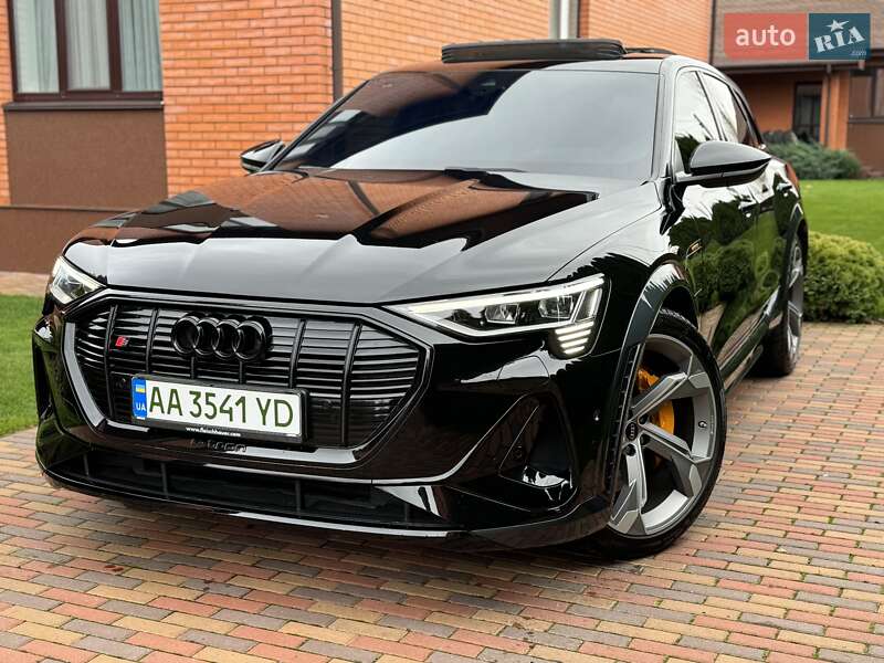 Внедорожник / Кроссовер Audi e-tron 2021 в Киеве фото 4 Внедорожник / Кроссовер Audi e-tron 2021 в Киеве