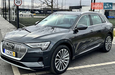 Позашляховик / Кросовер Audi e-tron 2020 в Мукачевому
