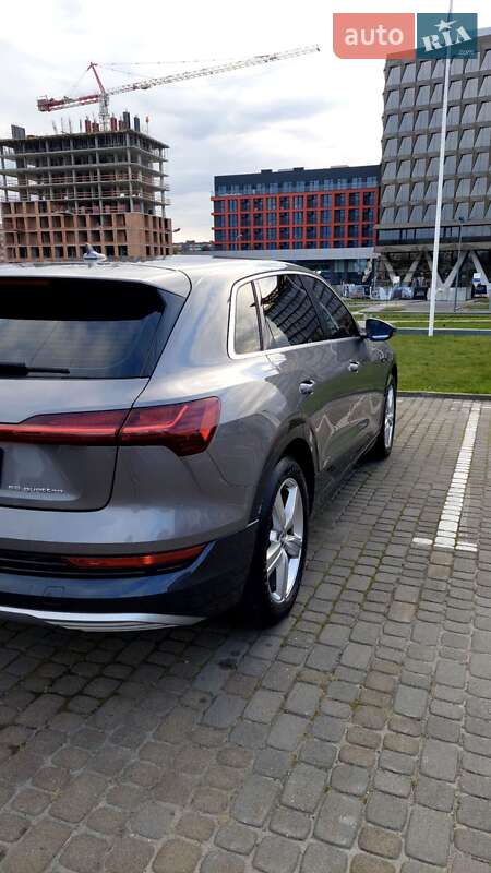 Внедорожник / Кроссовер Audi e-tron 2019 в Львове