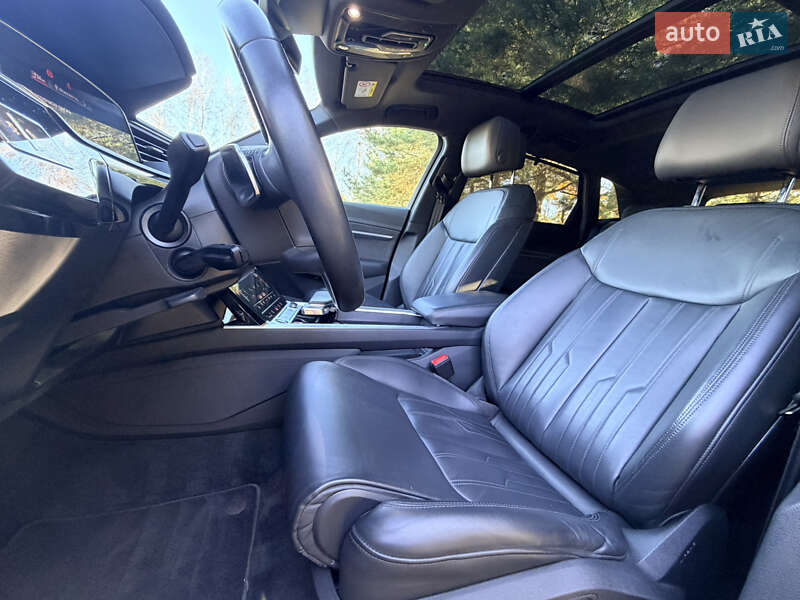 Внедорожник / Кроссовер Audi e-tron 2020 в Дрогобыче