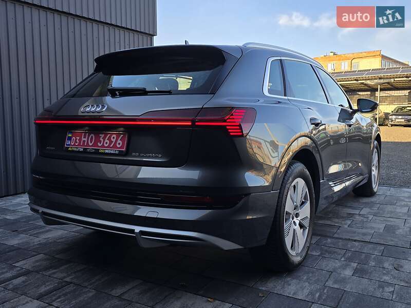 Позашляховик / Кросовер Audi e-tron 2020 в Луцьку