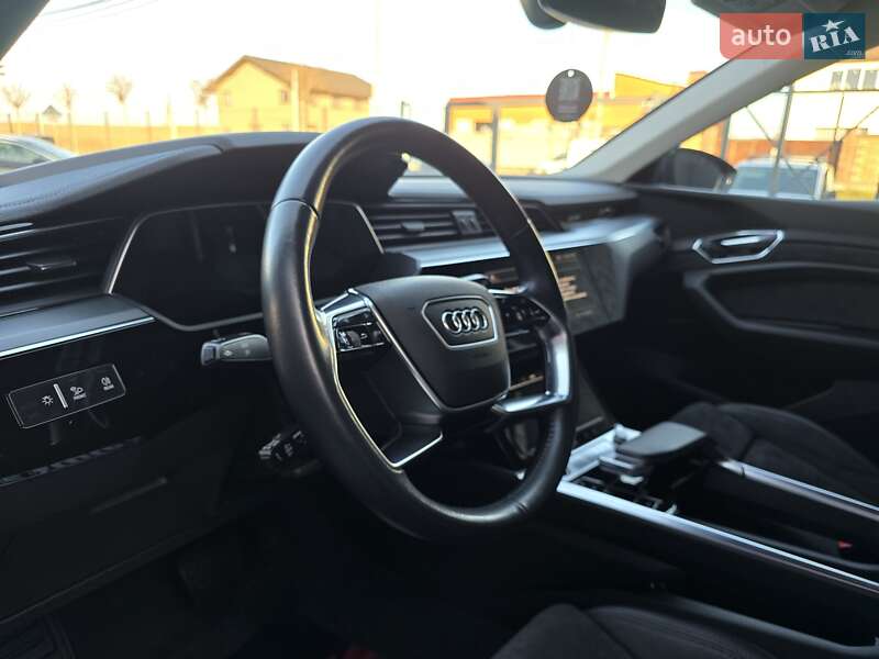 Позашляховик / Кросовер Audi e-tron 2020 в Луцьку