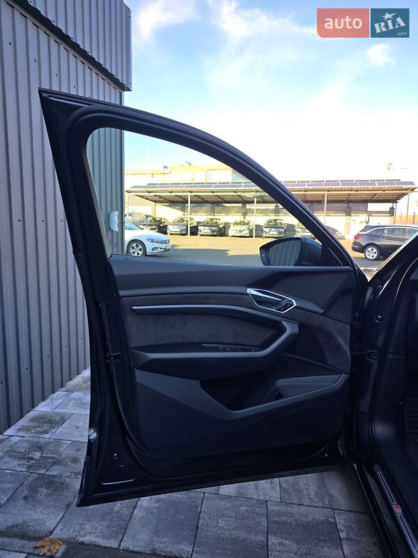 Позашляховик / Кросовер Audi e-tron 2020 в Луцьку