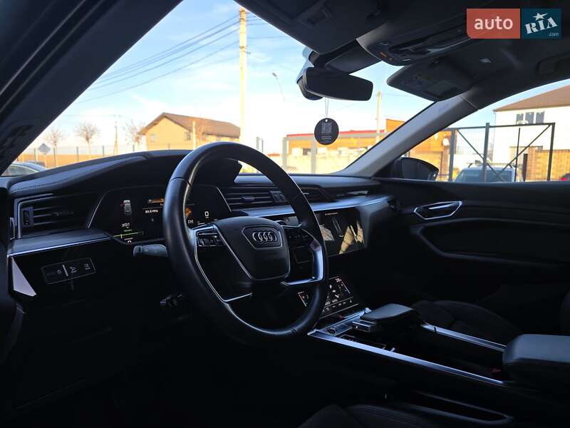 Позашляховик / Кросовер Audi e-tron 2020 в Луцьку