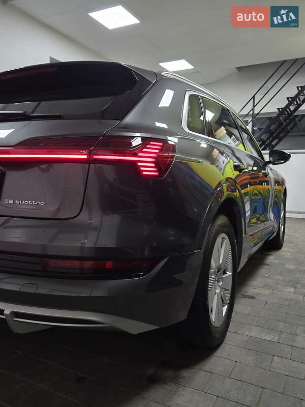 Позашляховик / Кросовер Audi e-tron 2020 в Луцьку