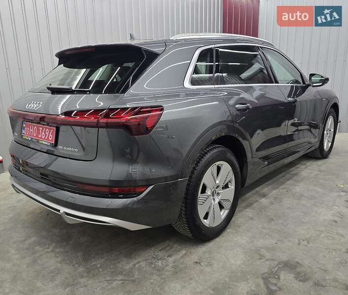 Позашляховик / Кросовер Audi e-tron 2020 в Луцьку