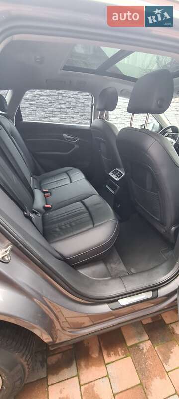 Позашляховик / Кросовер Audi e-tron 2019 в Рівному