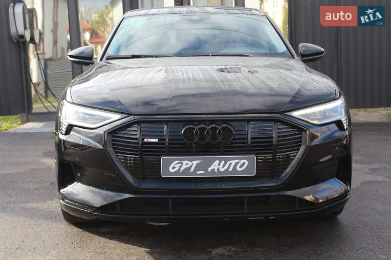 Внедорожник / Кроссовер Audi e-tron 2022 в Киеве фото 15 Внедорожник / Кроссовер Audi e-tron 2022 в Киеве