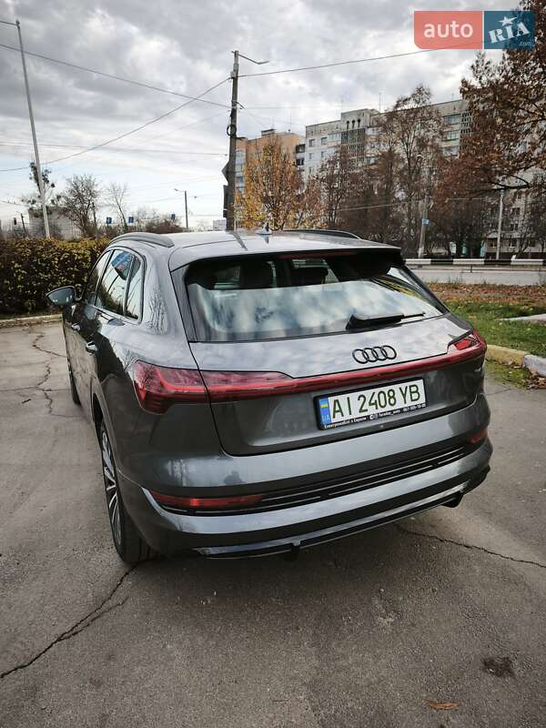 Внедорожник / Кроссовер Audi e-tron 2022 в Житомире
