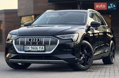Внедорожник / Кроссовер Audi e-tron 2021 в Ровно